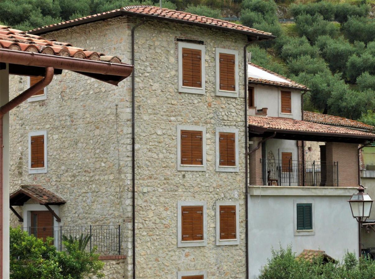 Rocca MassimaCasale Dei Priori住宿加早餐旅馆 外观 照片