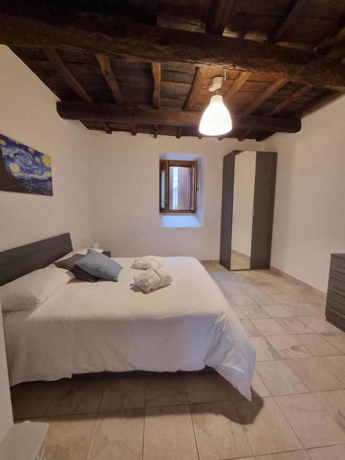 Rocca MassimaCasale Dei Priori住宿加早餐旅馆 外观 照片