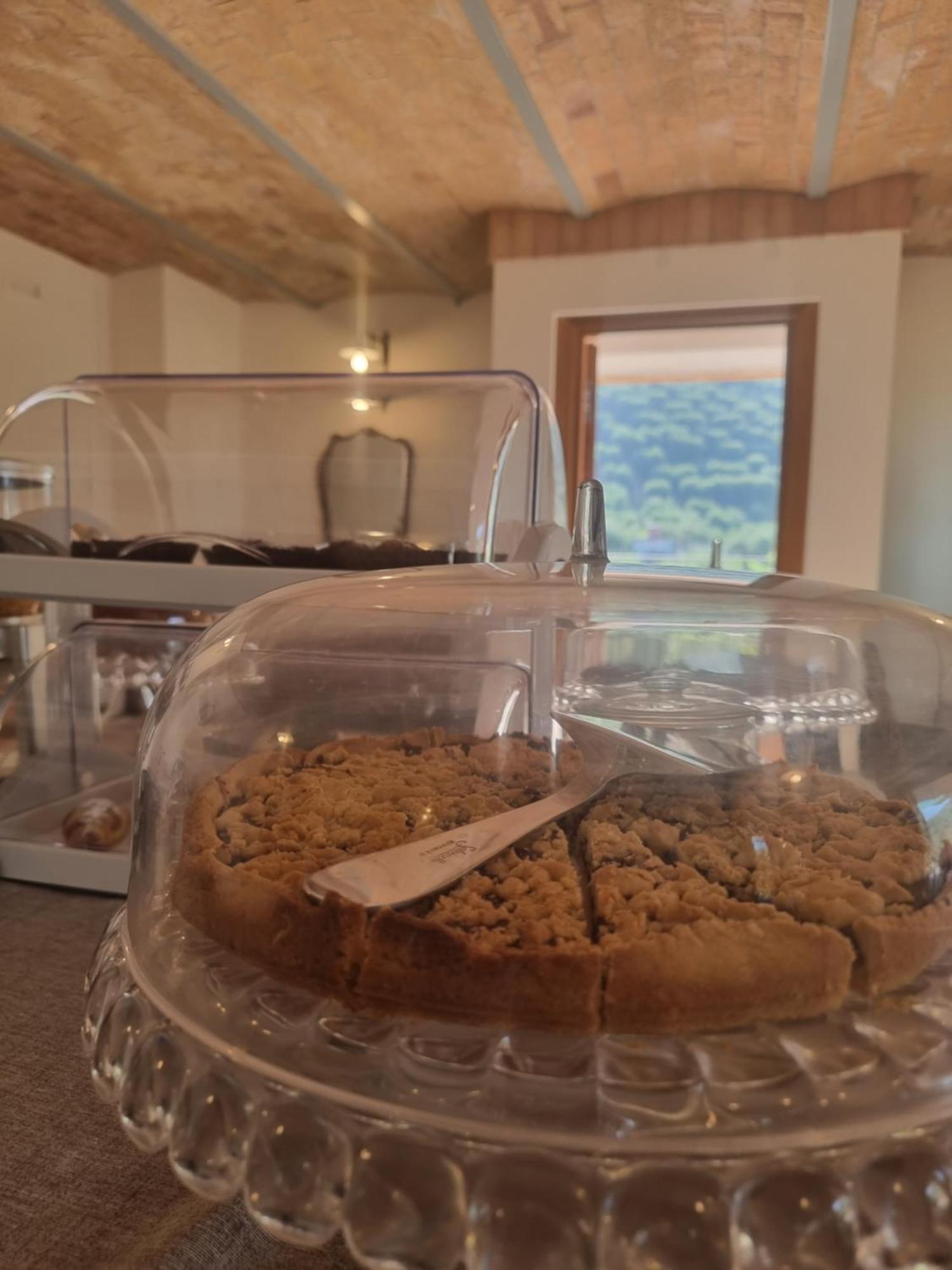 Rocca MassimaCasale Dei Priori住宿加早餐旅馆 外观 照片