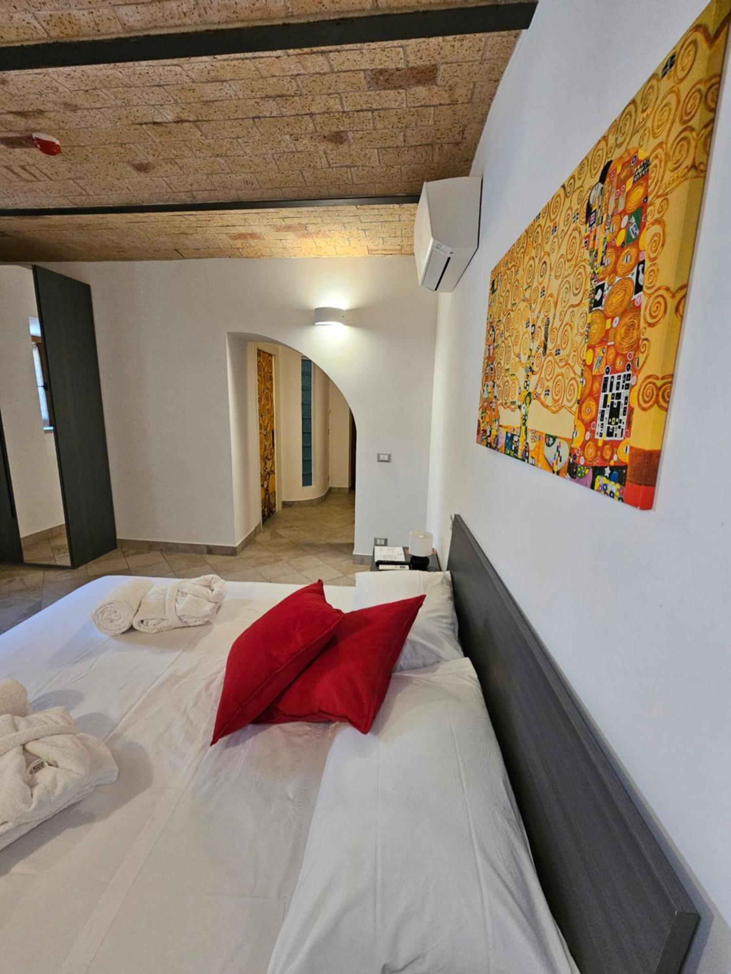Rocca MassimaCasale Dei Priori住宿加早餐旅馆 外观 照片